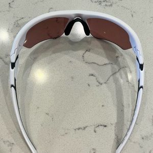 Youth under armor white sunglasses. Not polarized